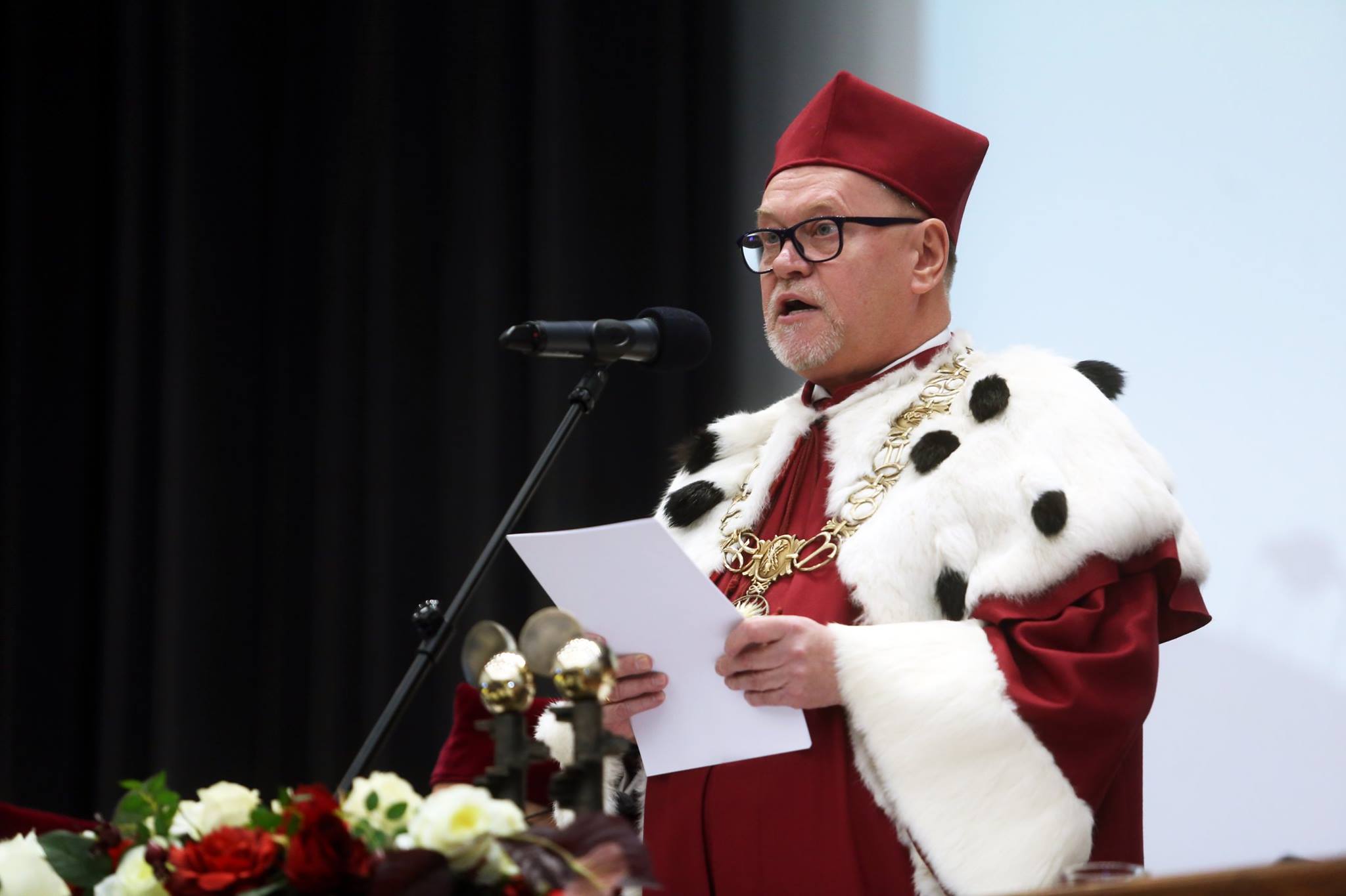 Rektor UMK reaguje na postępowanie lustracyjne