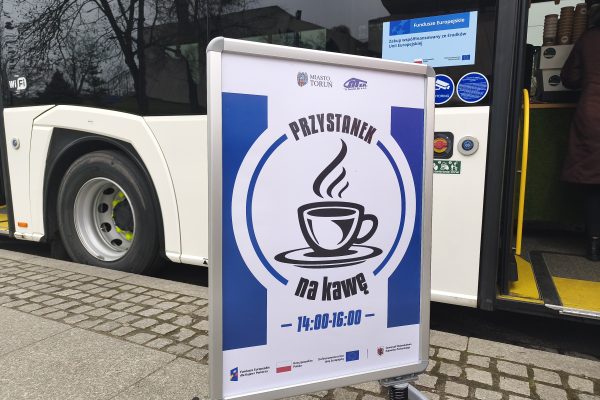 Kawa prosto z&nbsp;autobusu – rozgrzewająca akcja MZK