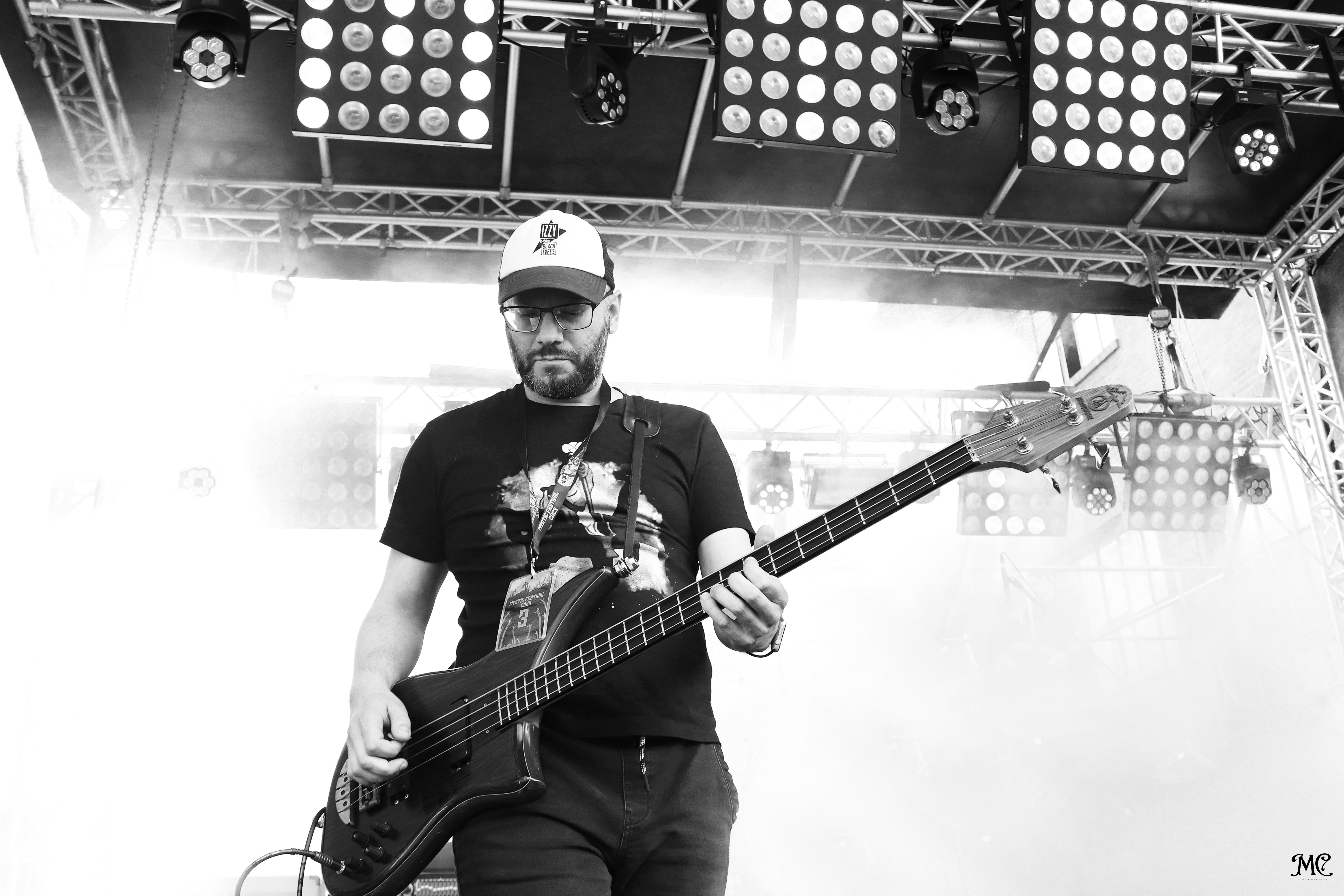 Izzy and the Black Trees